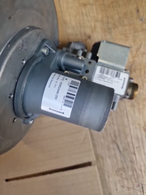 Remeha Gebläse RG148/1200-3633 S59167 Inklusive Gasarmatur Paradigma – Bild 5