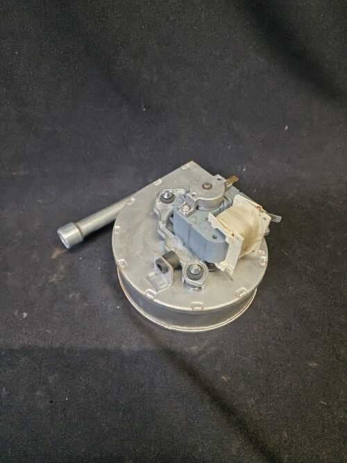 Junkers Gebläse ZR-ZWR 18..24-2 ADE Garantie 12 Monate Zwr Zr