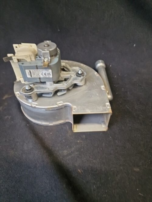 Junkers Gebläse ZR-ZWR 18..24-2 ADE Garantie 12 Monate Zwr Zr – Bild 3