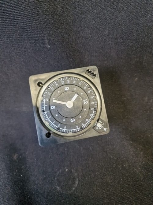 Viessmann  Schaltuhr 9509143 7,5v und 220V Trimatik Analog