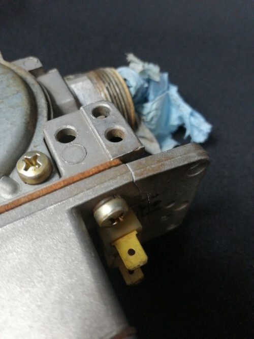 Junkers Gasarmatur / Gaskombiregler CE 424 8747003019 – Bild 2