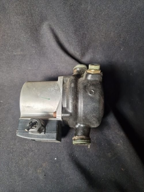 Junkers Pumpe  ZSR ZWR  UPS15-35/50 Heizungspumpe 18 24 8717204216 – Bild 3