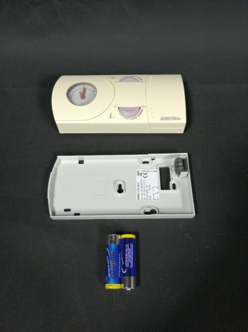 Hydrotherm  HRR 170559  Raumthermostat inkl. Batterien und Wandhalter