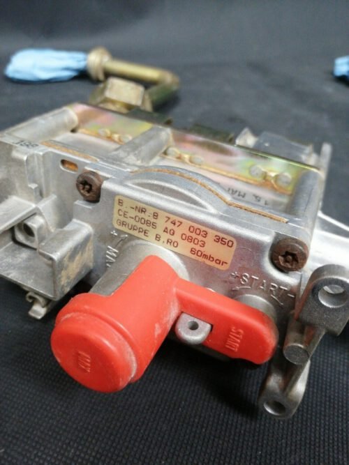 (N16) Junkers Gasarmatur / Gaskombiregler CE 426 ZR ZWR ZSR -3 KE / 8747003350 – Bild 2