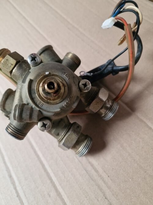 87070024980 Junkers Wasserarmatur für WR 250..275-1K/A, WR250-1A – Bild 2
