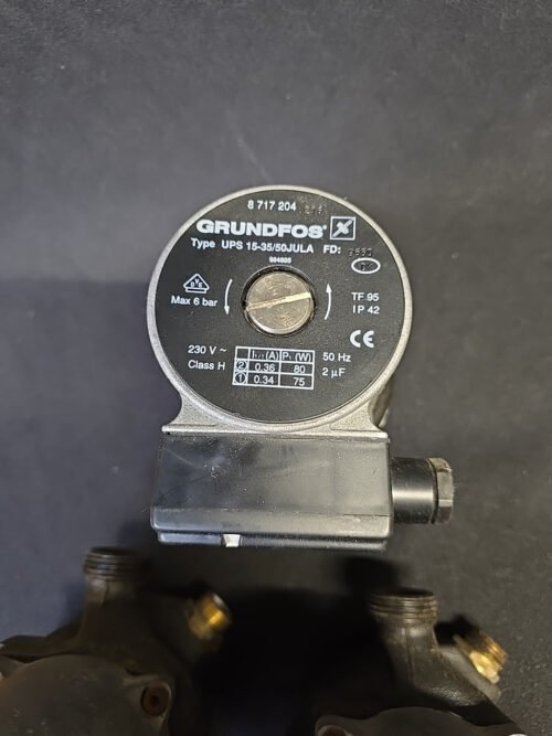Junkers Pumpe  ZSR ZWR  UPS15-35/50 Heizungspumpe 18 24 8717204216 – Bild 3