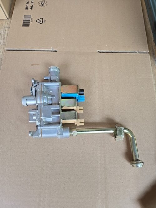 Junkers Gasarmatur Gasventil CE426 ZWR ZSR 18 24 -5 8747003383 8738717502