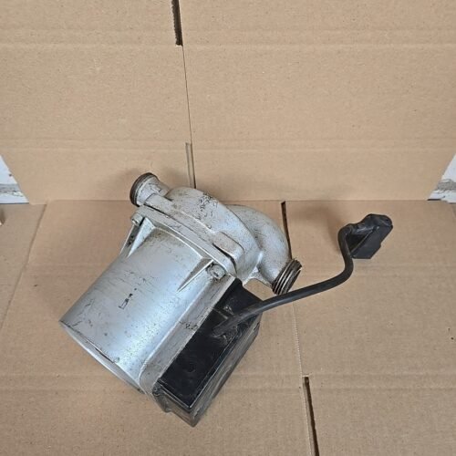 Junkers AEG K04 Pumpe/Umwälzpumpe Heizung ZR ZSR ZWR