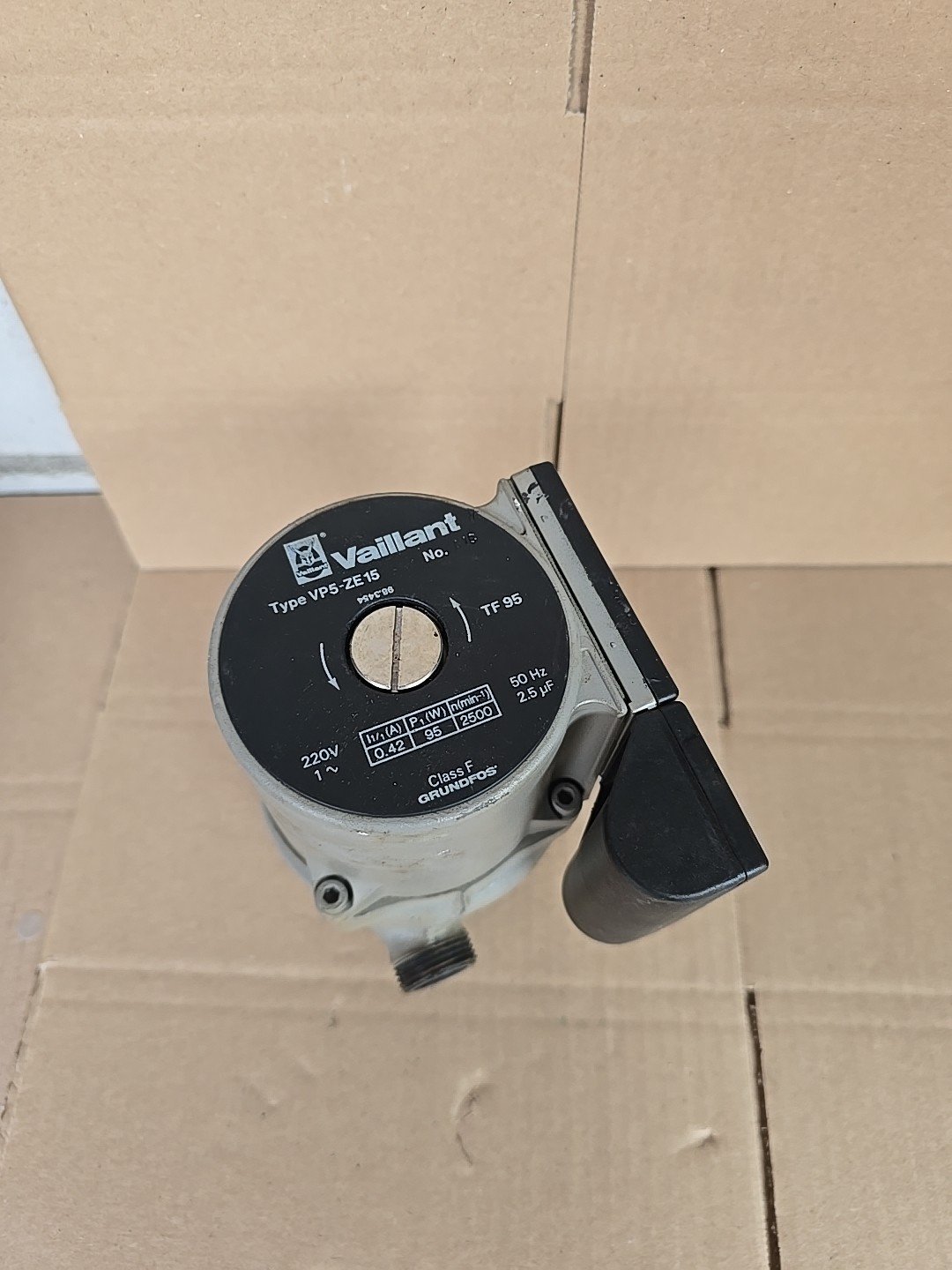 Heizungspumpe Vaillant  VP5-ZE 15 VC/VCW  220V voll funktionsfähig