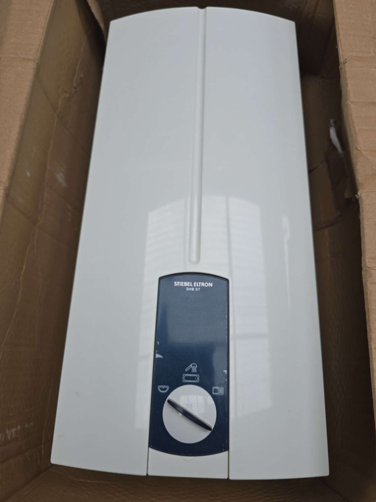 Stiebel Eltron DHB 21 ST Durchlauferhitzer 21KW inklusive Zubehör