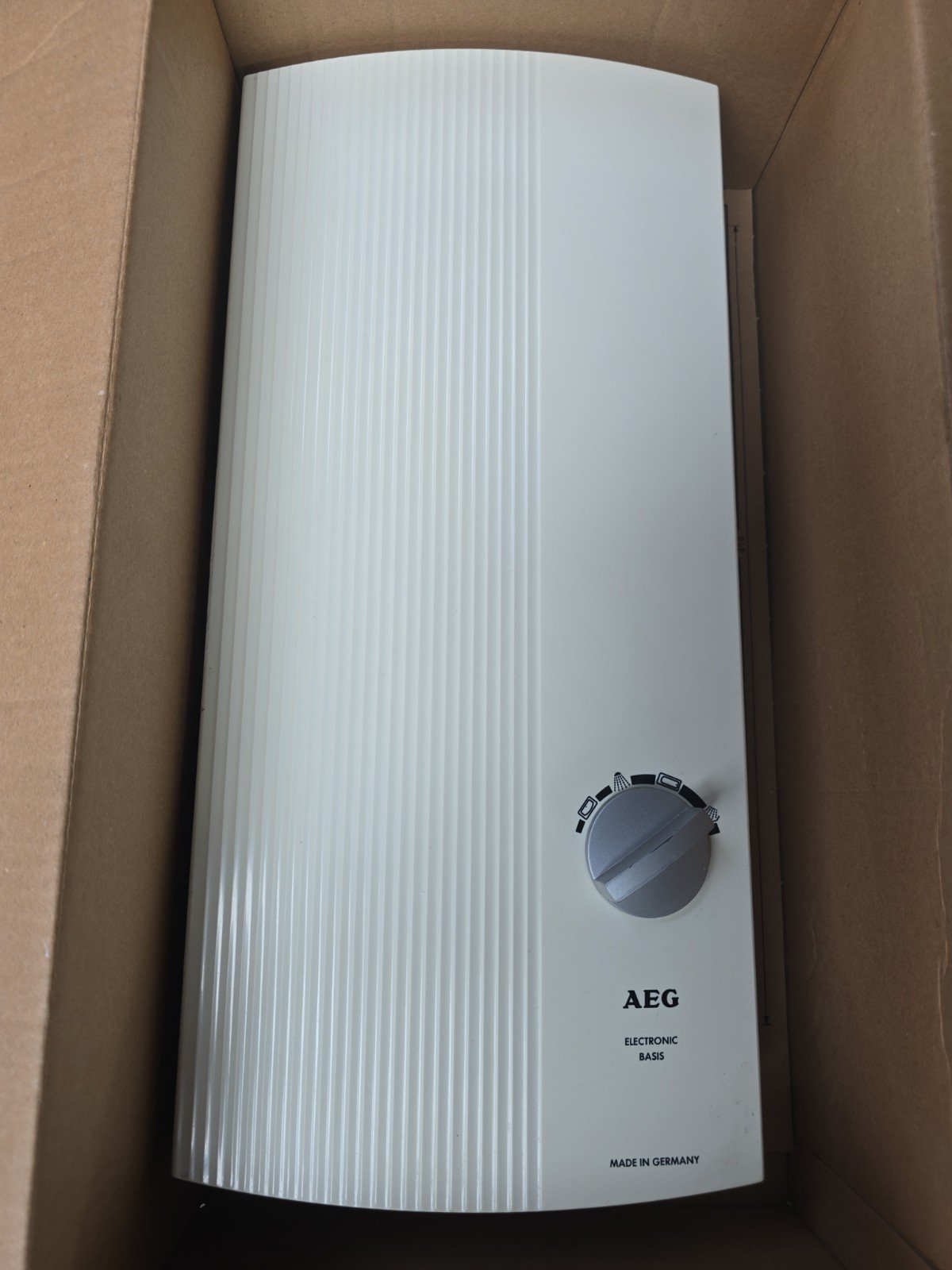 AEG 222390 DDLE Basis Durchlauferhitzer Warmwasserbereiter 18/21/24 KW
