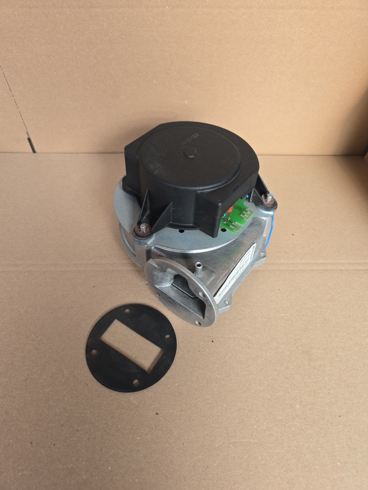 Viessmann Gebläse Radiallüfter Vitodens 300 WB3 7383728 G1G126-AB37-68